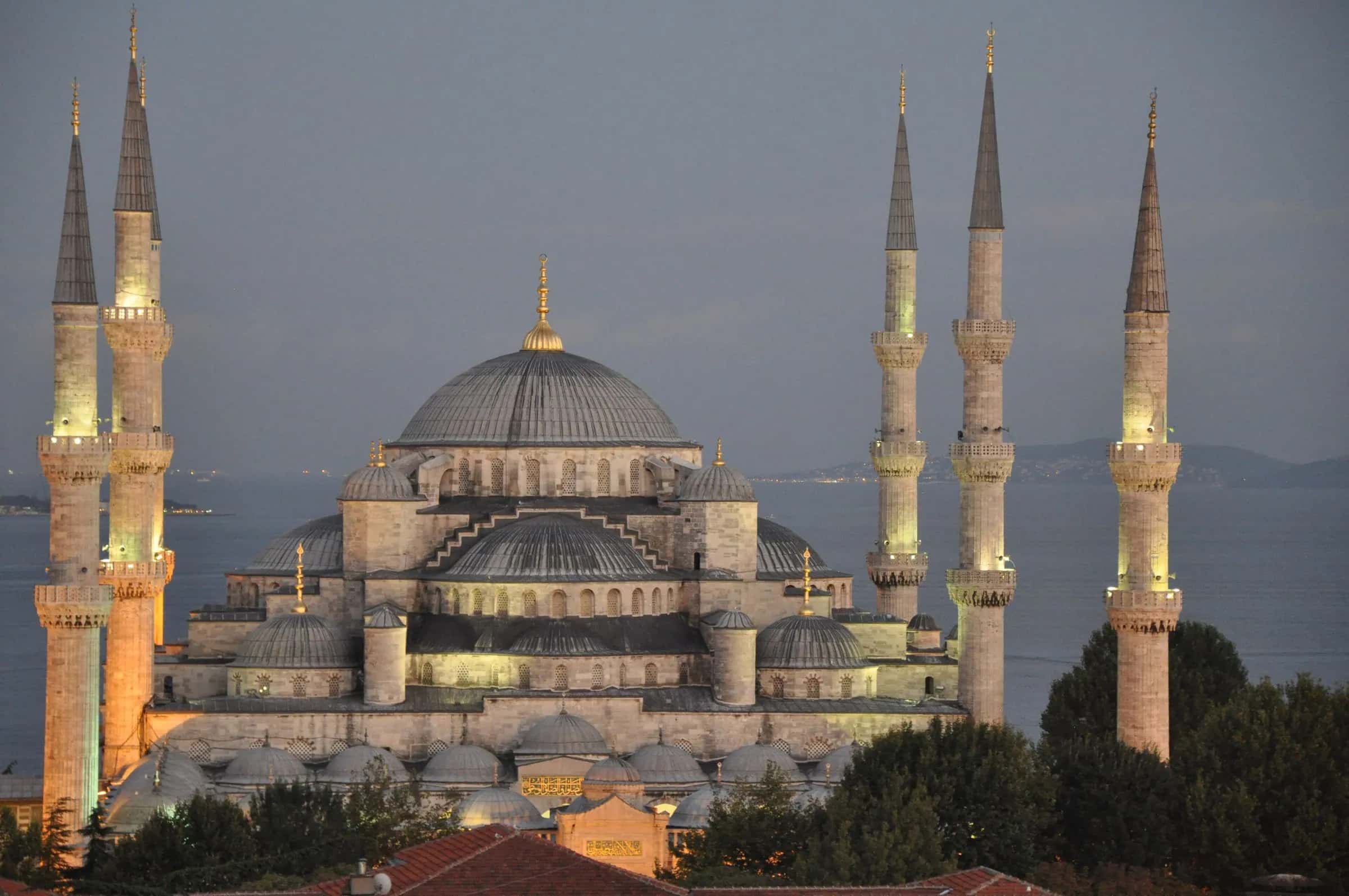 The Blue Mosque's domes and minarets in the evening